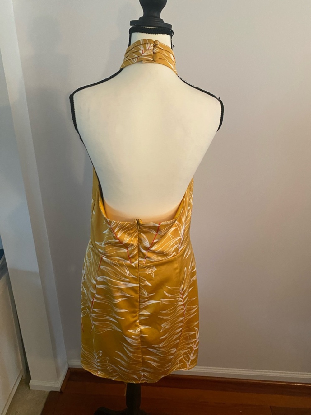 Camila Coelho size XL halter leaf print dress excellent condition - Picture 6 of 11